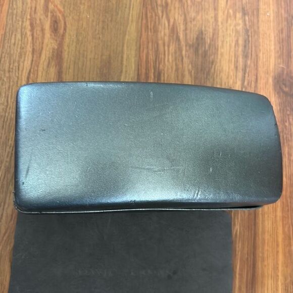 David Yurman gray pewter large sunglass case with cleaning cloth main image 6